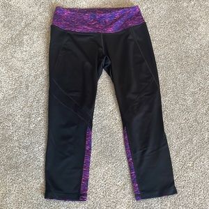 🛍NWOT Tek Gear Active Compression Crop Leggings